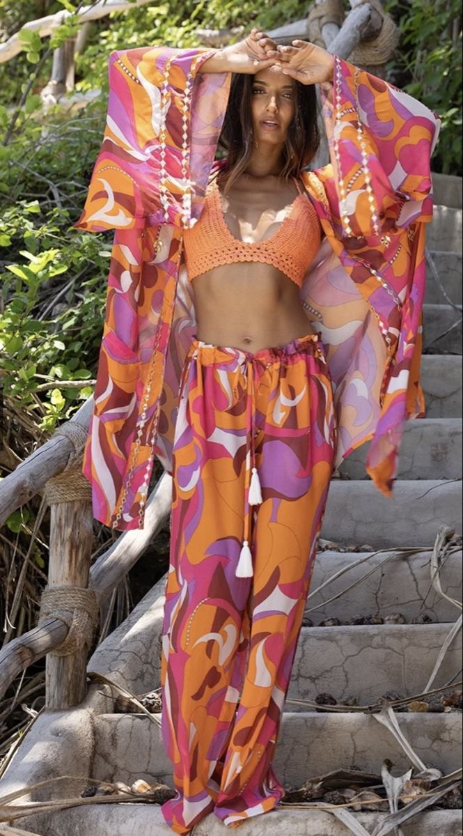 Kimonos: New set - kimono and trousers – Neu (gemäss Beschreibung) aus Zürich von Moremoneymoney