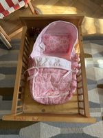 Altes Puppenbett mit Zubehör Baby born