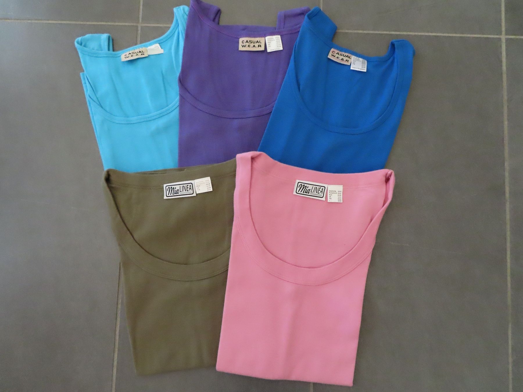 Top: 5 Tanktop Gr.40/42 +++top Zustand+++ – Usato da Wallenried venduto da Asyano