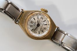 Feine EWA Damenuhr / Markenuhr / Sammleruhr - 4Q