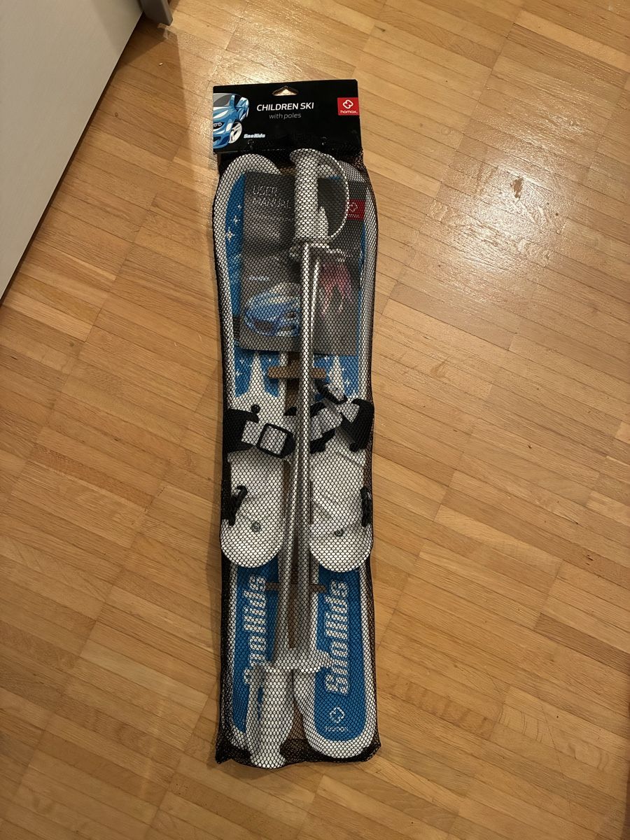 Skis: Kinder-Ski – Neuf avec emballage d'origine à Herrliberg par limure