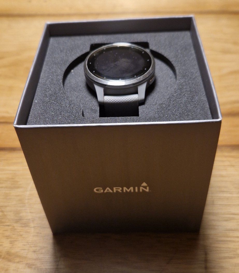 Garmin Smartwatch: Garmin Vivoactive 4S – Usato da Stans venduto da Stockema 3