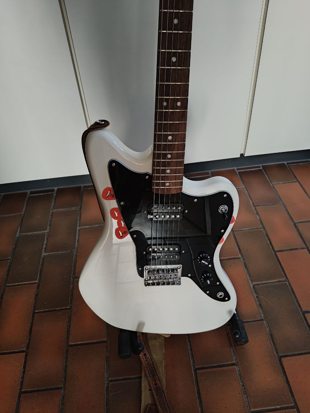 Squier Strumenti musicali: Squier Jazzmaster – Nuovo (secondo la descrizione) da Richterswil venduto da Tip3 1