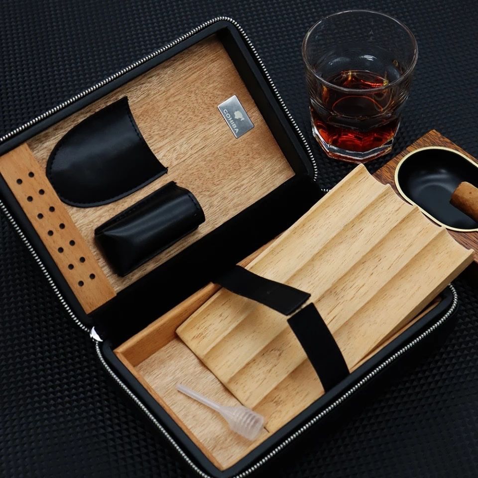 Cohiba Humidor per sigari: Zigarren Reisehumidor Lederetui – Nuovo e nell'imballaggio originale da Flawil venduto da swisstrendshop 4