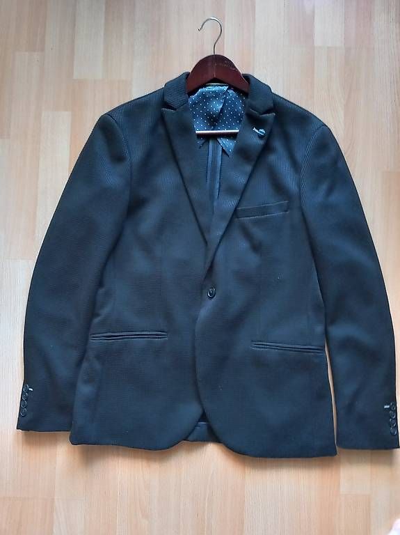Vestes: Herren Jacket Grösse L – D'occasion à Belp par Efflux