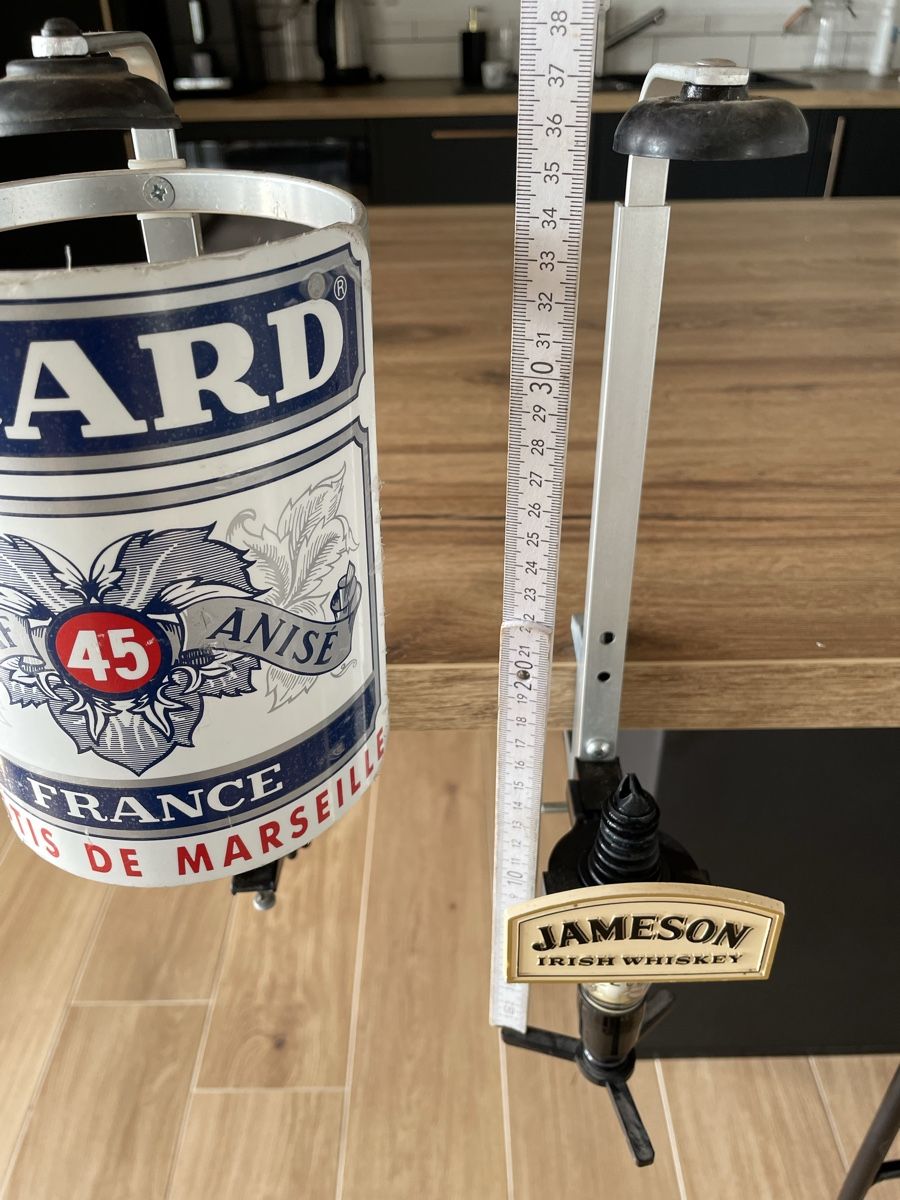 Portabottiglie: Anciens doseurs muraux Ricard / Jameson  – Usato da Lonay venduto da ju-71 4