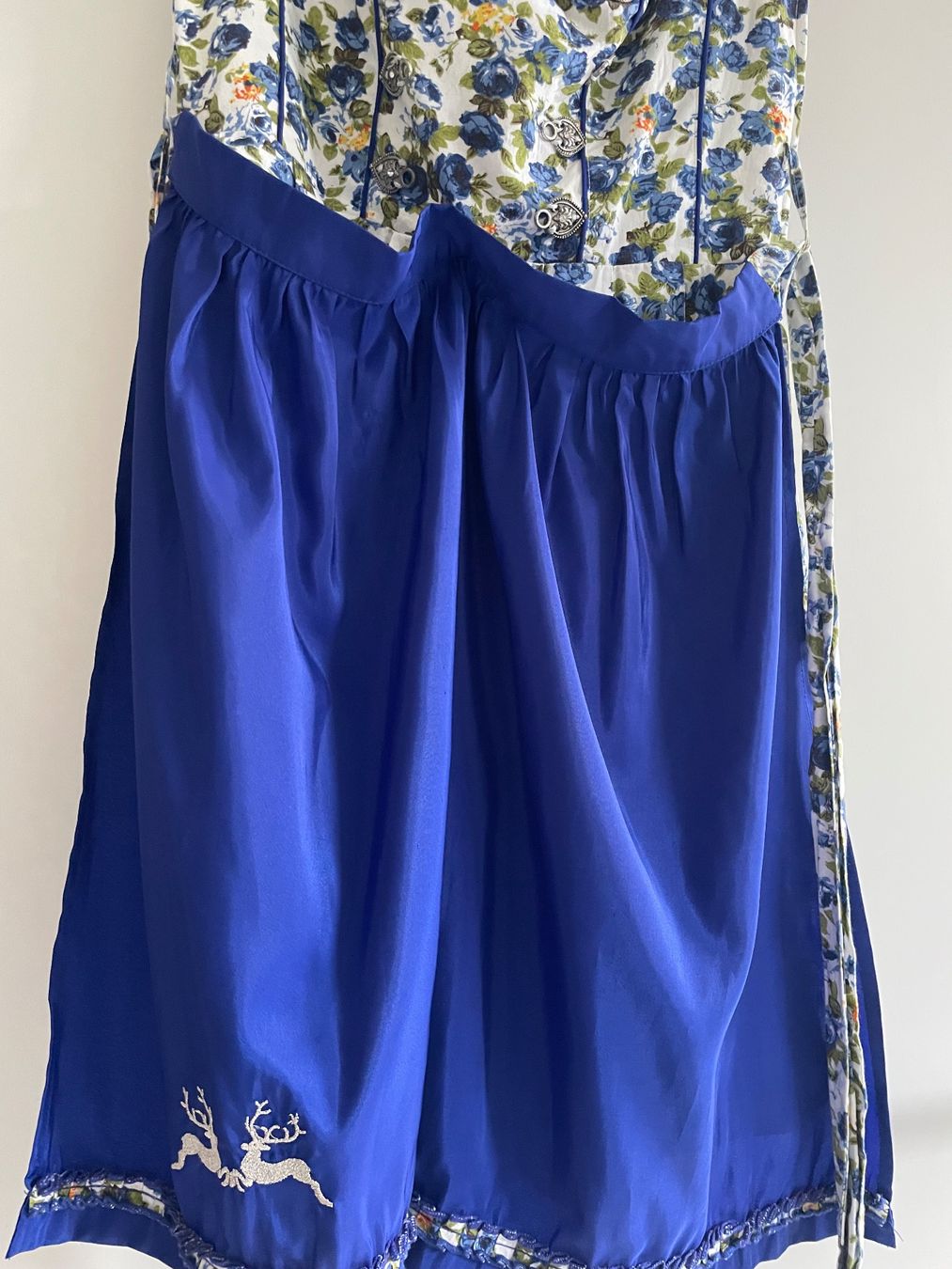 Vestiti: Dirndl – Usato da Zürich venduto da Leonie2013-1989 2
