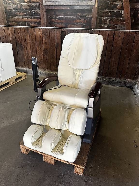 Fauteuils: Massagesessel  – D'occasion à Niederurnen par dia_wj75 1