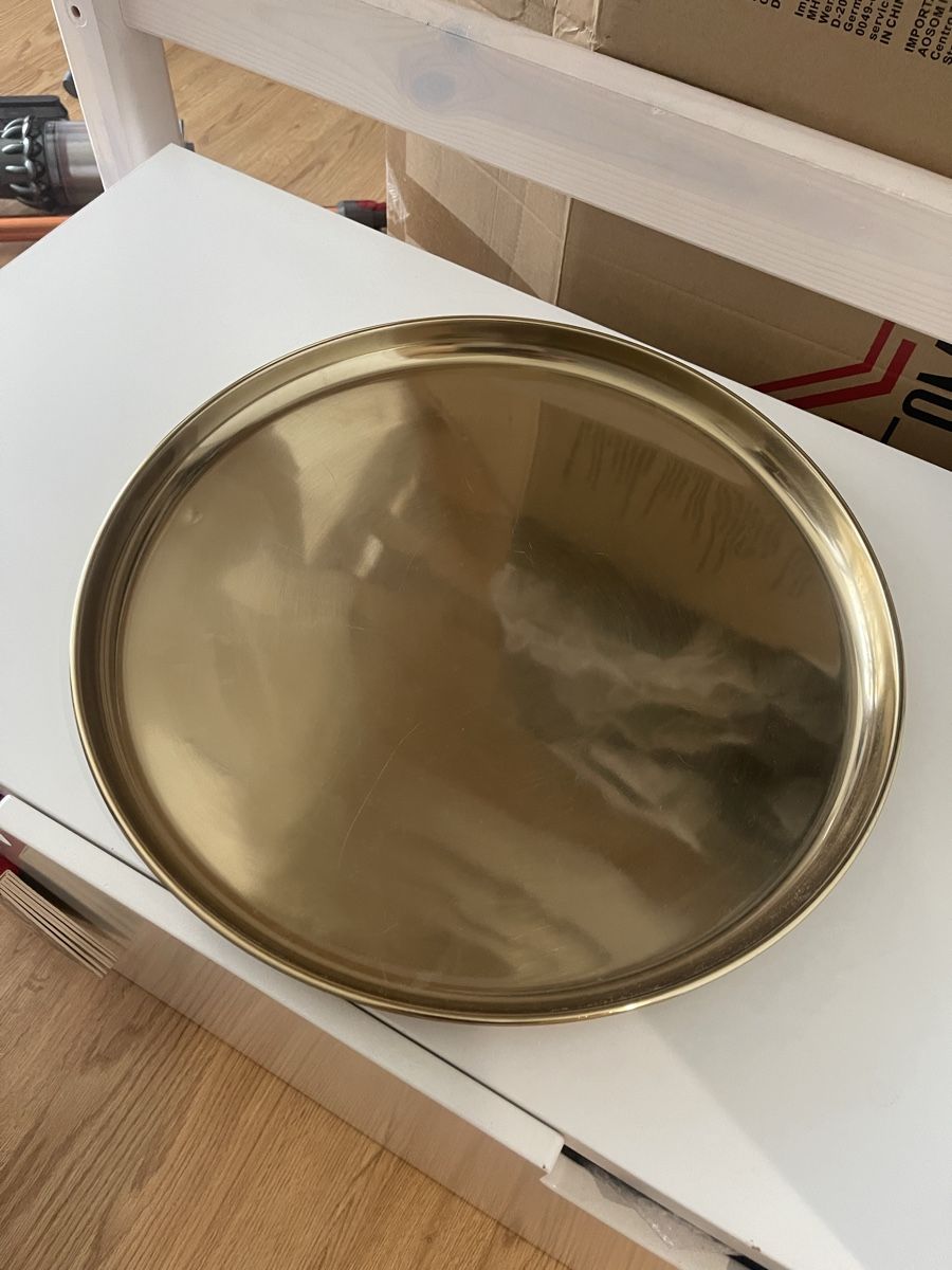 Tutte le decorazioni: Rundes Goldfarbenes Dekotablett 46cm Durchmesser – Usato da Rotkreuz venduto da Yamachris
