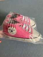 Pinke Baby-Schuehli, ungetragen, 0-6 Monaten
