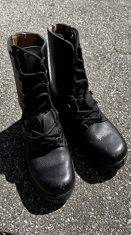Chaussures hommes: Militär Schuhe KS90 – D'occasion à Grub SG par Crispin1990