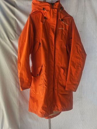 Didriksons-Traumjacke in 42 für jedes Wetter