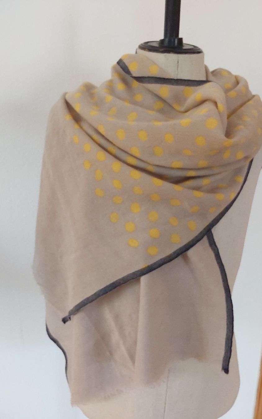 Foulard & Sciarpe: Schal Tuch Wolle – Usato da Köniz venduto da scopello12
