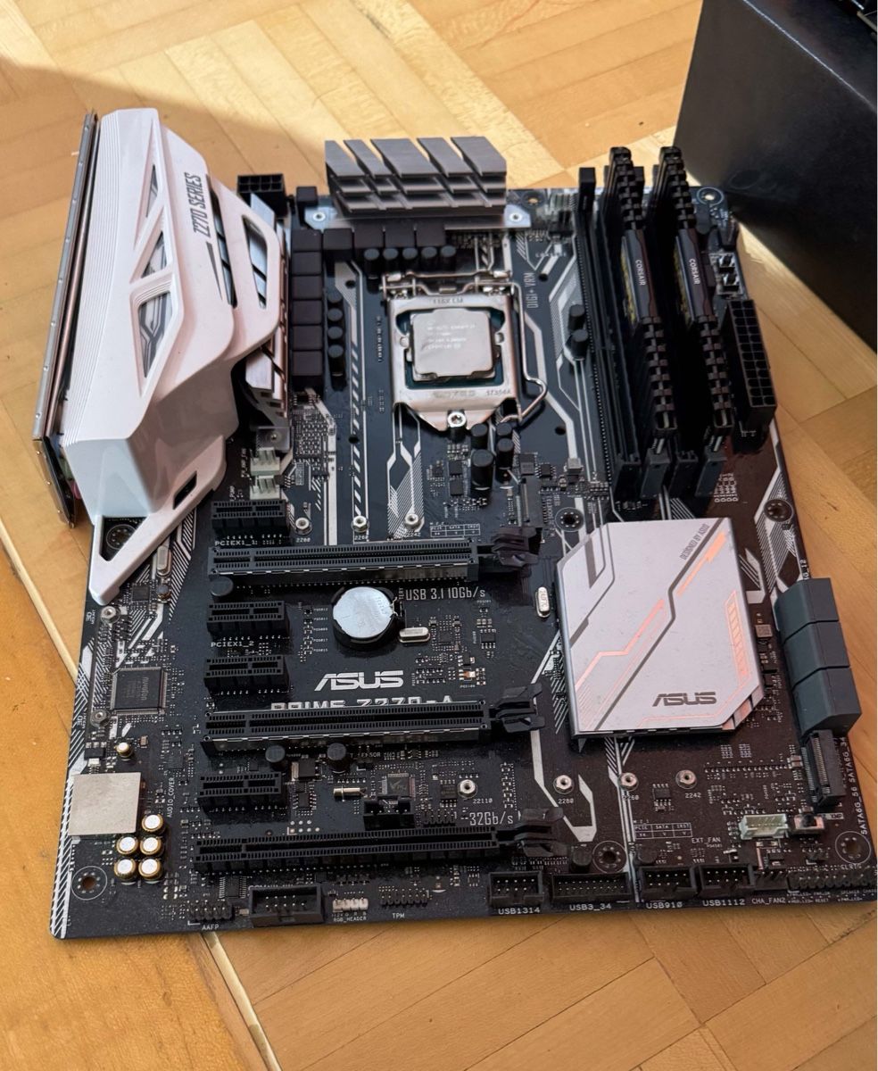 PC: PC-Hardware-Konvolut zu verkaufen – Usato da Hagenbuch ZH venduto da Humbi69 1
