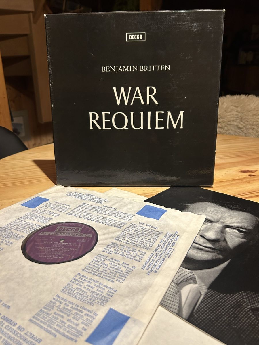Vinyles: Britten - War Requiem – D'occasion à Haute-Nendaz par Arzak