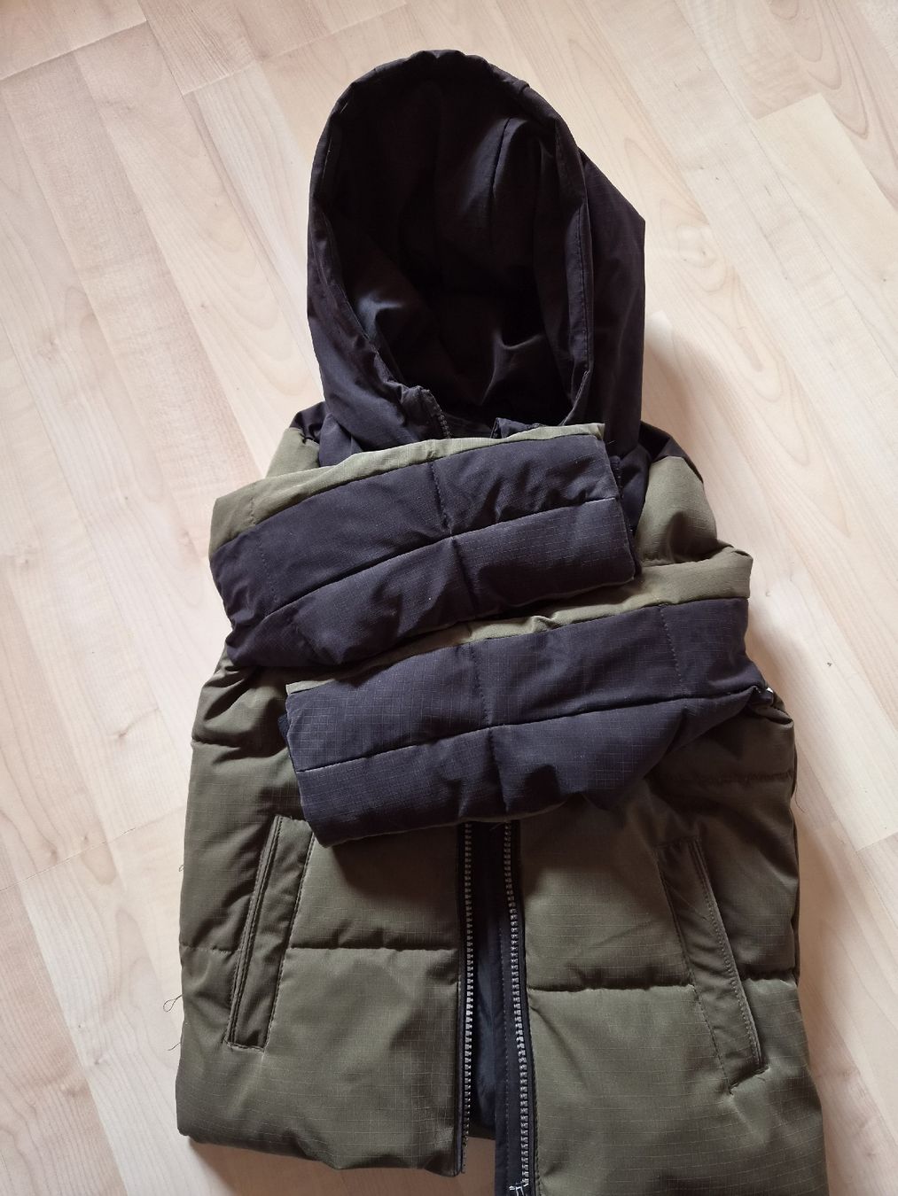 C&A Jacken & Mäntel: Winterjacke Gr.116 – Gebraucht aus Disentis/Mustér von epa_862v 2