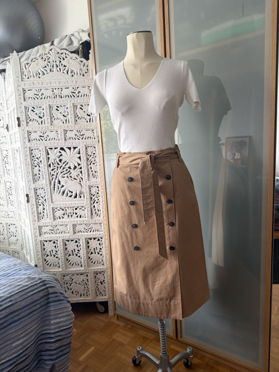 Massimo Dutti Gonne: Jupe Massimo Dutti taille 38 – Usato da lausanne venduto da annec777