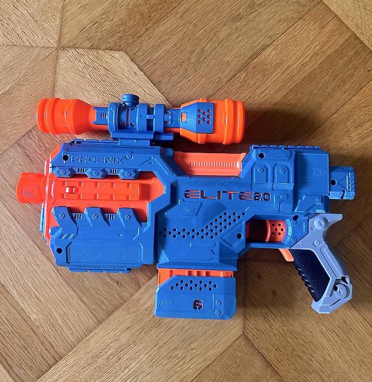 Nerf Spielzeuge: Nerf Blaster Set  5 Stück inkl. Patronen – Gebraucht aus Küsnacht ZH von Kult7 1