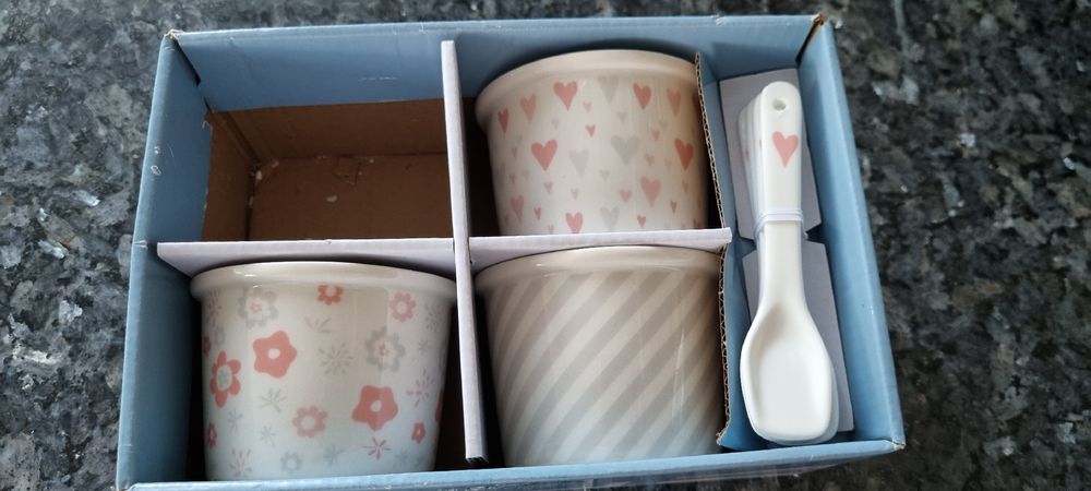 3 Eisbecher mit Löffel | Kaufen auf Ricardo