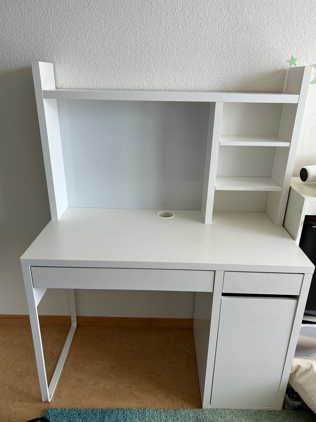 Ikea Scrivanie: Schreibtisch – Usato da Greifensee venduto da Kgao