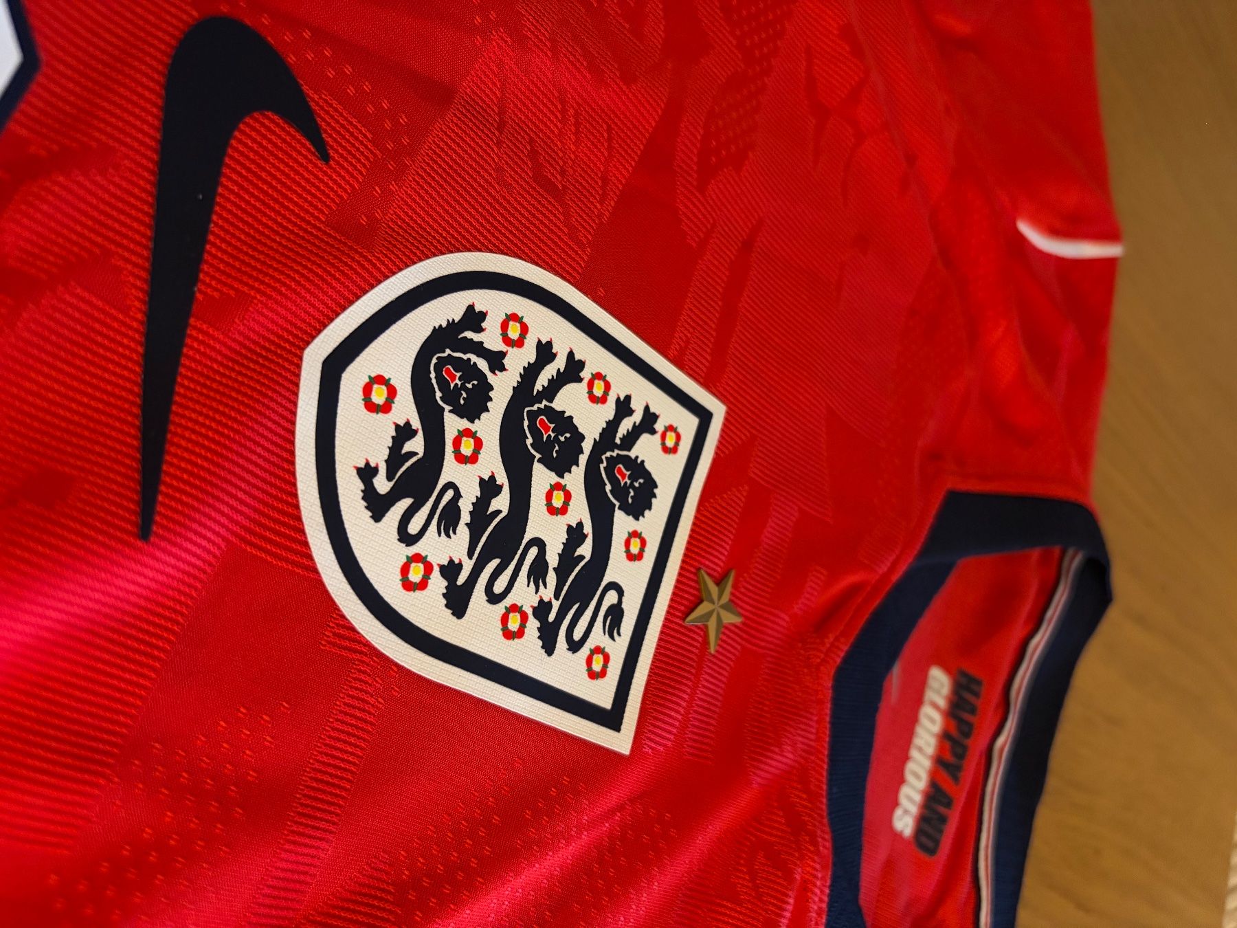 Nike Canottiere & Pantaloni: Maillot Angleterre Kane 2026 – Nuovo e nell'imballaggio originale da Perly venduto da Sam.crr 2