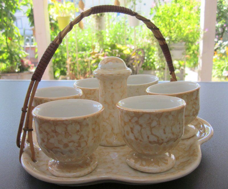 Geschirrsets: Mid Century Keramik-Set, Eierbecher, Salzstreuer, Tablett – Gebraucht aus Bischofszell von raika 2