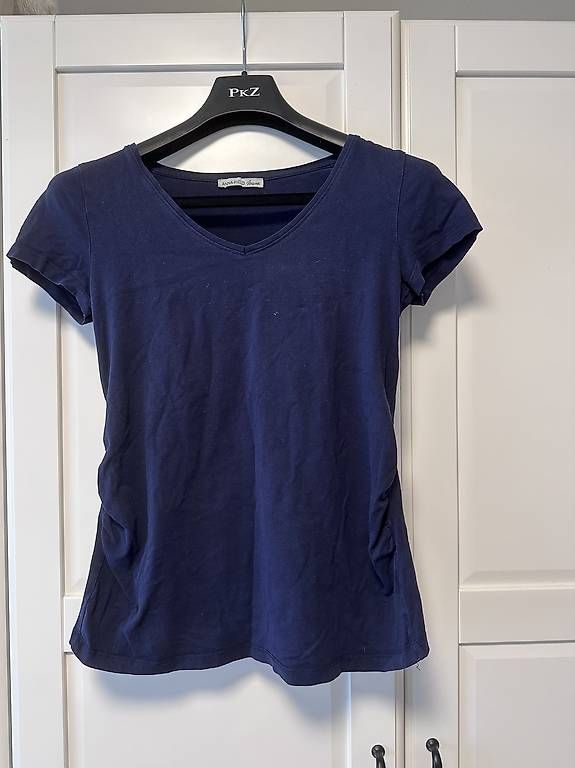 T-shirt: Schwangerschaftsshirt von Anna Field Mama – Usato da Kilchberg ZH venduto da lolena