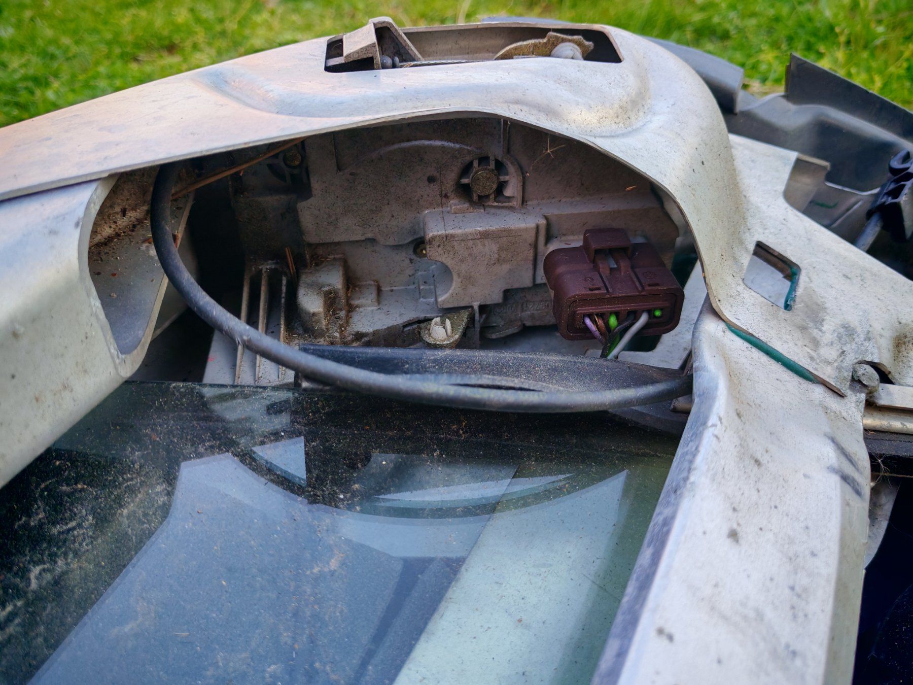 Tutti pezzi di ricambio auto: Smart roadster porta destra – Usato da Cadenazzo venduto da Mulinacu 5