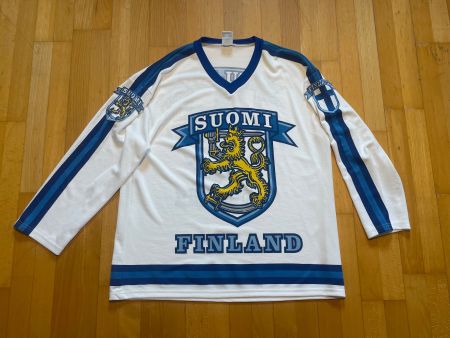 Vintage 90s Finland Hockey Jersey Sz L