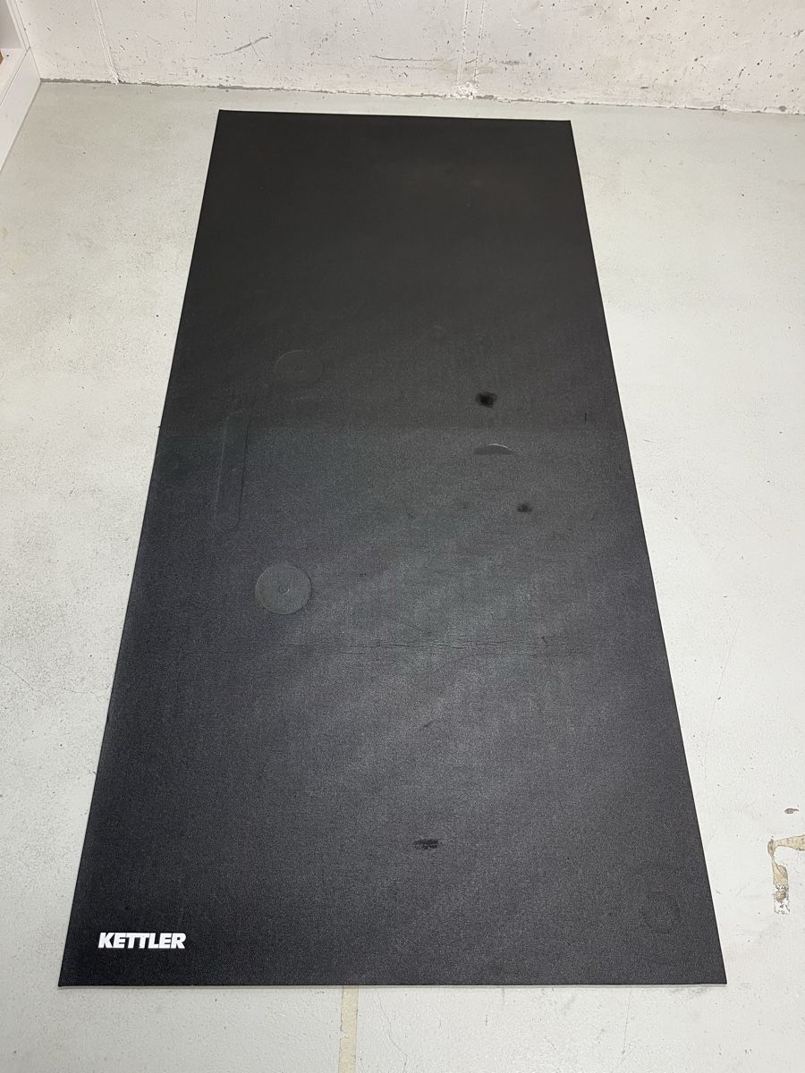 Kettler Bodenmatten: Kettler Matte schwarz gebraucht 220x100cm – Gebraucht aus Würenlos von jam_mv8g
