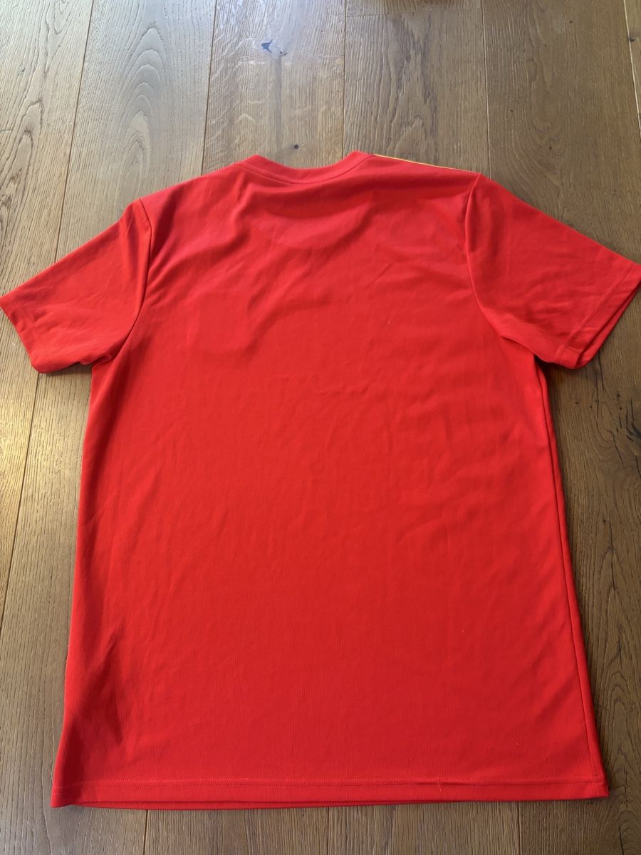 Leibchen & Hosen: Fussball Trikot Spanien  – Gebraucht aus Sissach von Urslu 3