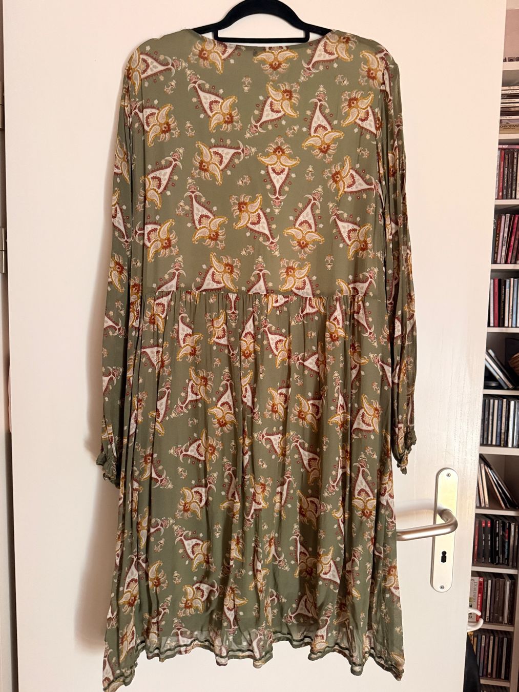 Nile Vestiti: Kleid von Nile – Usato da Mastrils venduto da Laura8sevilla 9
