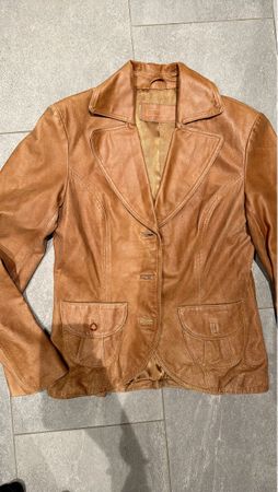Schicke braune Lederjacke Grösse 38