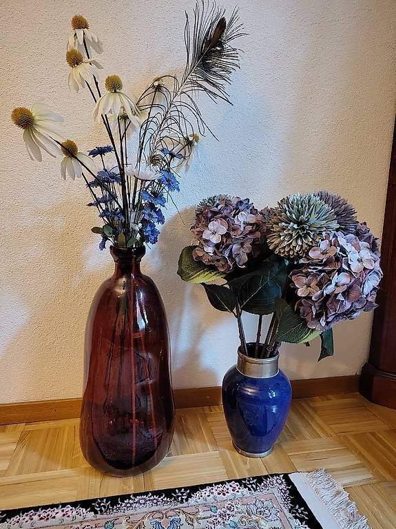 Vasi & Recipienti: Vases garnis, fausses fleurs – Usato da Neuchâtel venduto da Ansofix