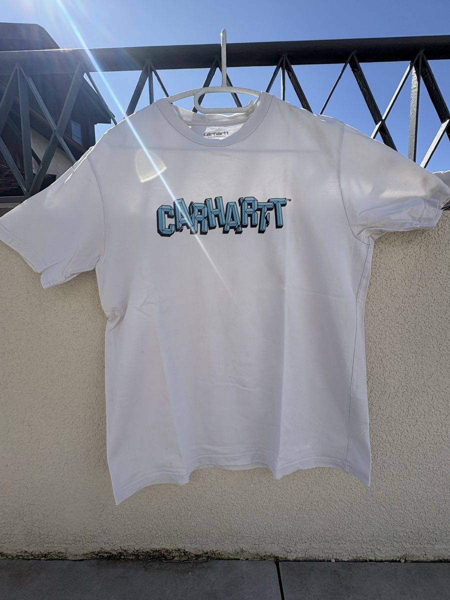 Carhartt T-shirt: T-shirt Carhartt – Usato da Belmont-Lausanne venduto da Antoine2224
