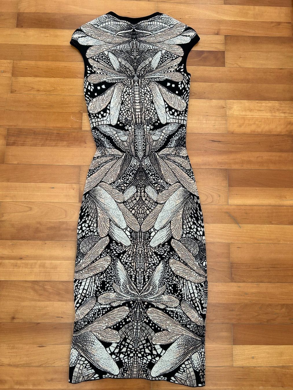 Alexander Mcqueen Vestiti: Alexander McQueen Strickkleid – Usato da Meggen venduto da stella195 1