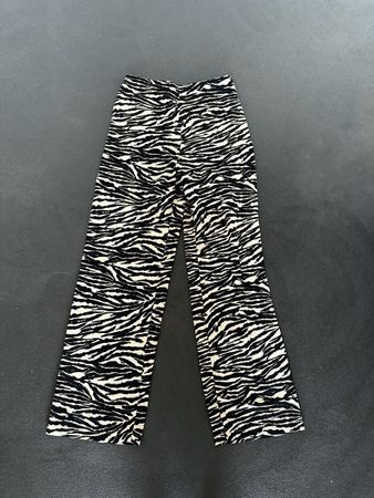 Hose mit Zebra Muster