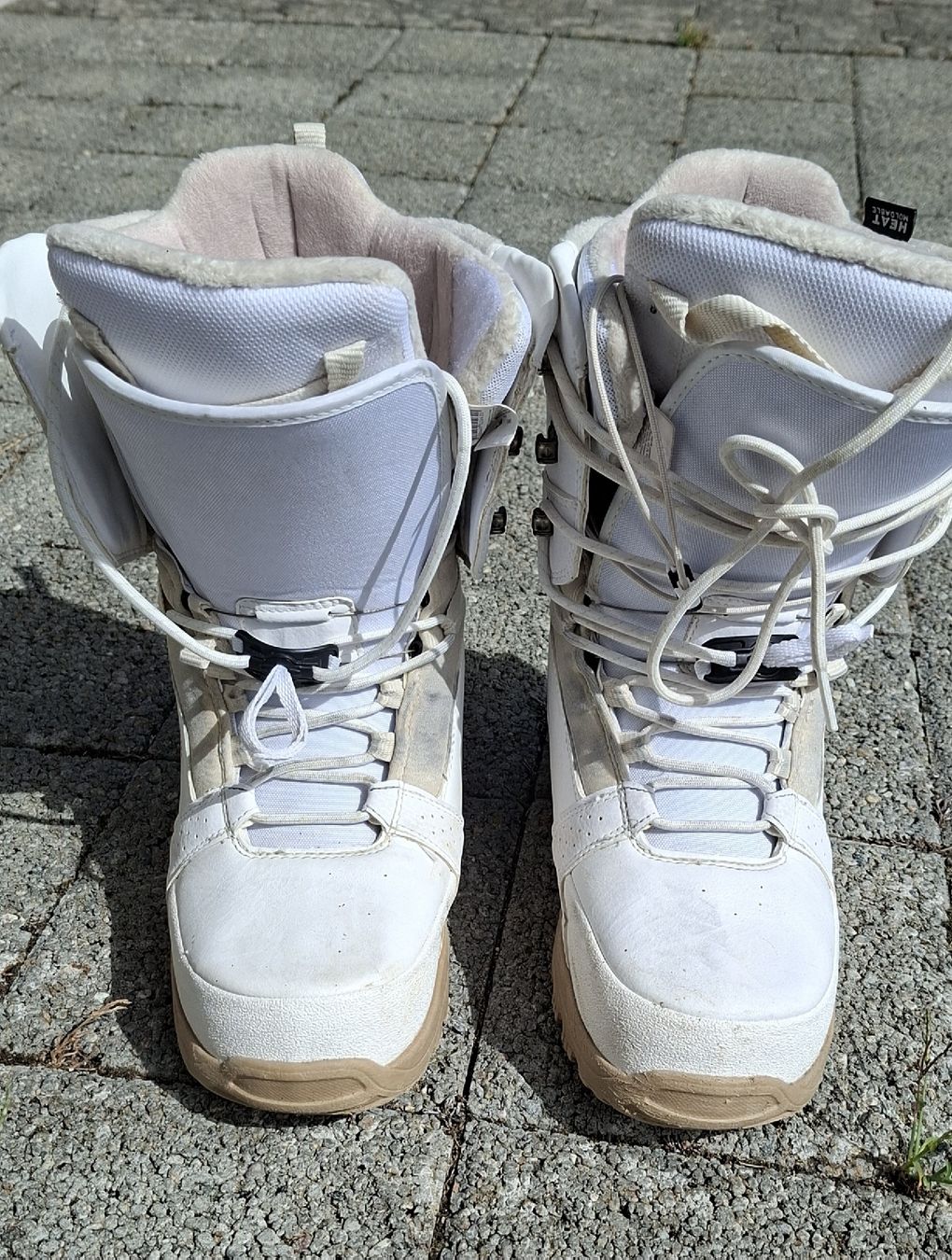 Scarpe da donna: Snowboardschuhe Dreamscape Gr. 40 – Usato da Muhen venduto da Raven-77