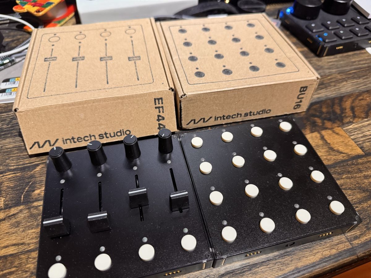 Strumenti musicali: Intech Studio BU16 & EF 44 prog. Standalone Midicontroller – Usato da Rüeggisberg venduto da daga13 1