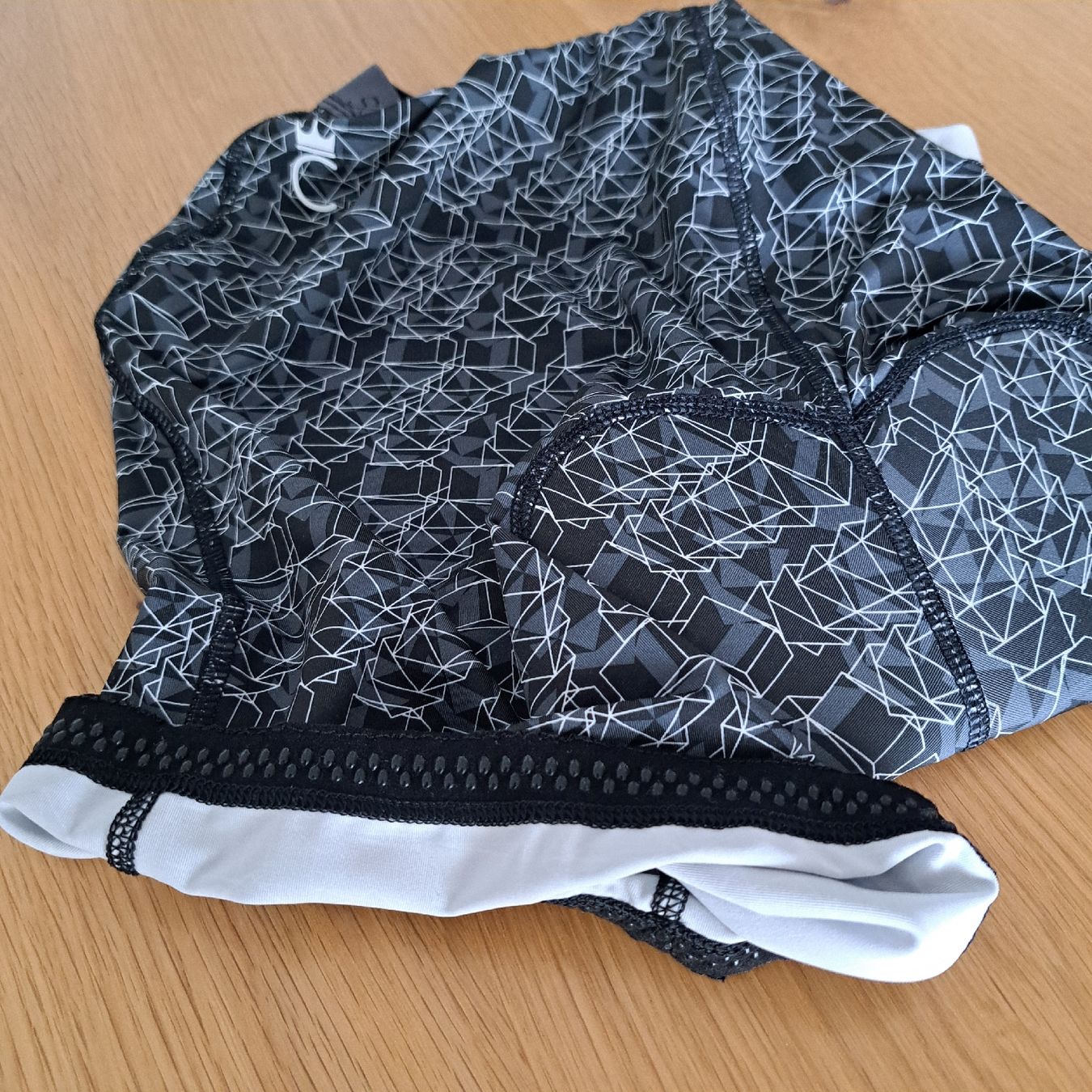 Scott Pantaloni: Radlerhose Scott Damen Gr.S – Nuovo (secondo la descrizione) da Steinen venduto da kelli13 5