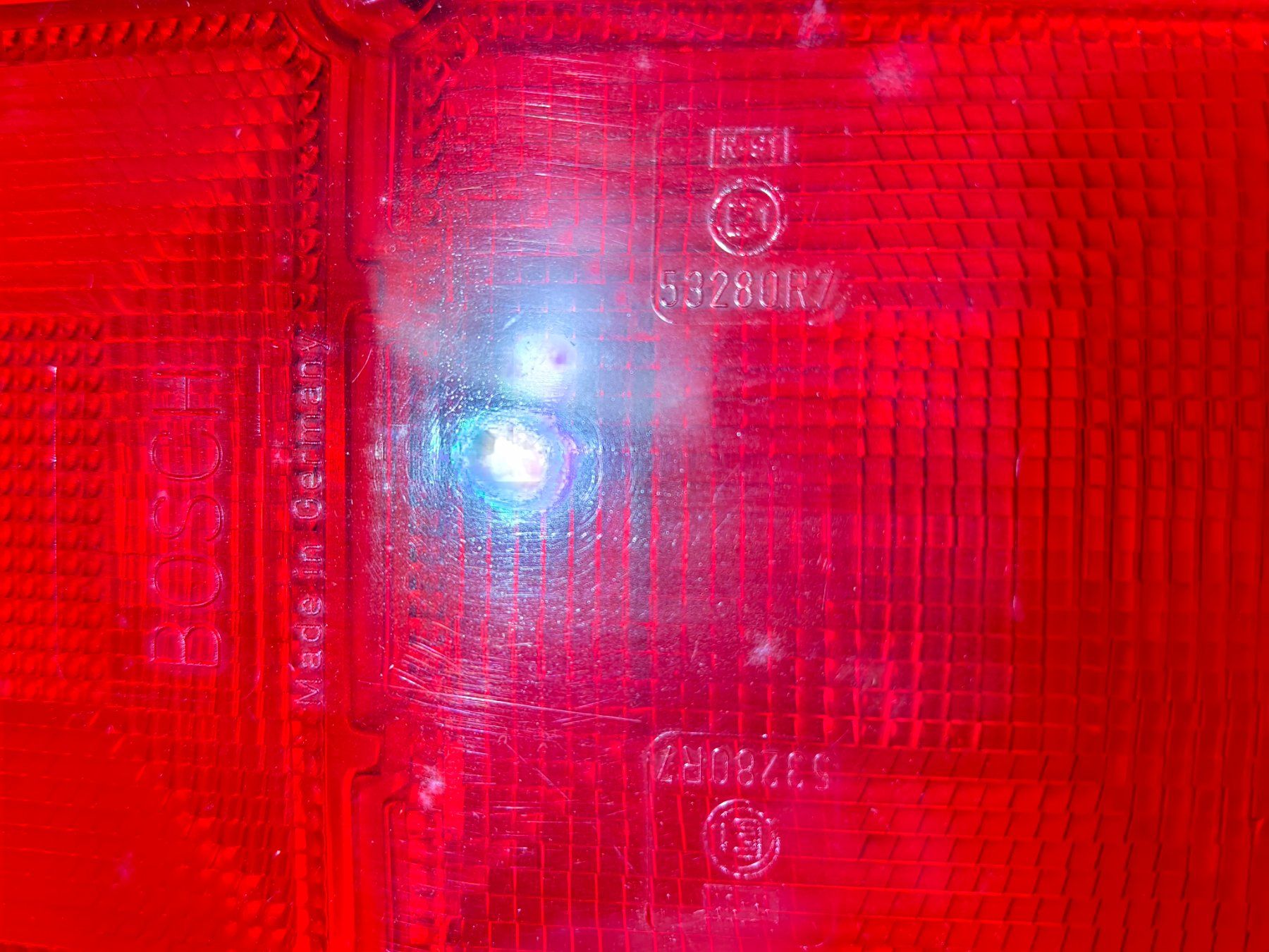 Bosch Tutti pezzi di ricambio auto: Original BOSCH Lichtscheibe Streuscheibe 1 305 620 959 – Nuovo (secondo la descrizione) da Ottoberg venduto da KingTony 5