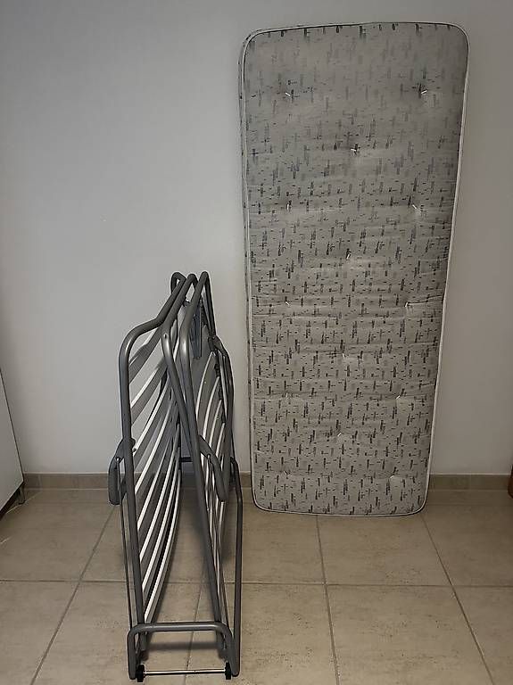 Lits: Kinder Klappbett 185cmx75cm – D'occasion à Nussbaumen AG par kerzenfan