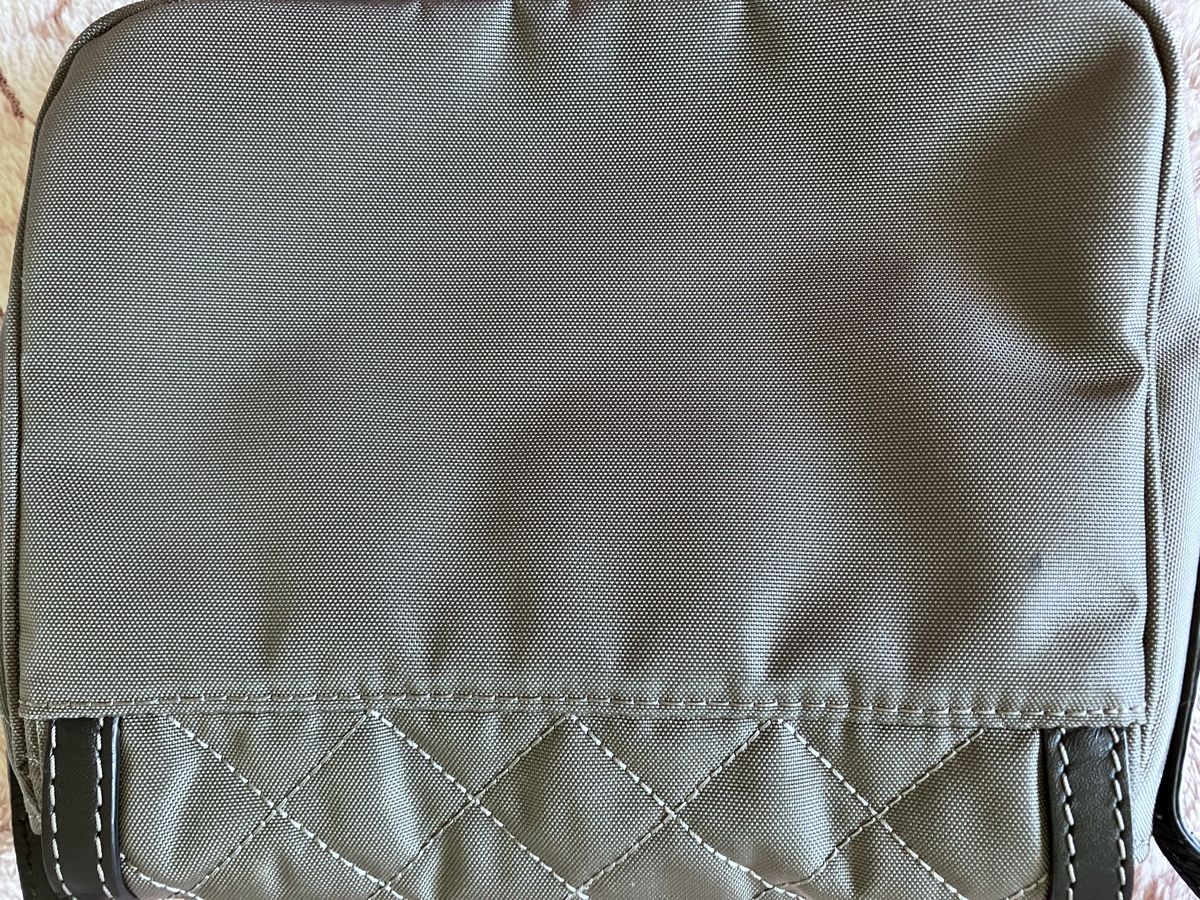 Bogner Taschen für Damen: Bogner Umhängetasche Olivgrün – Neu (gemäss Beschreibung) aus Gümligen von svaud 4