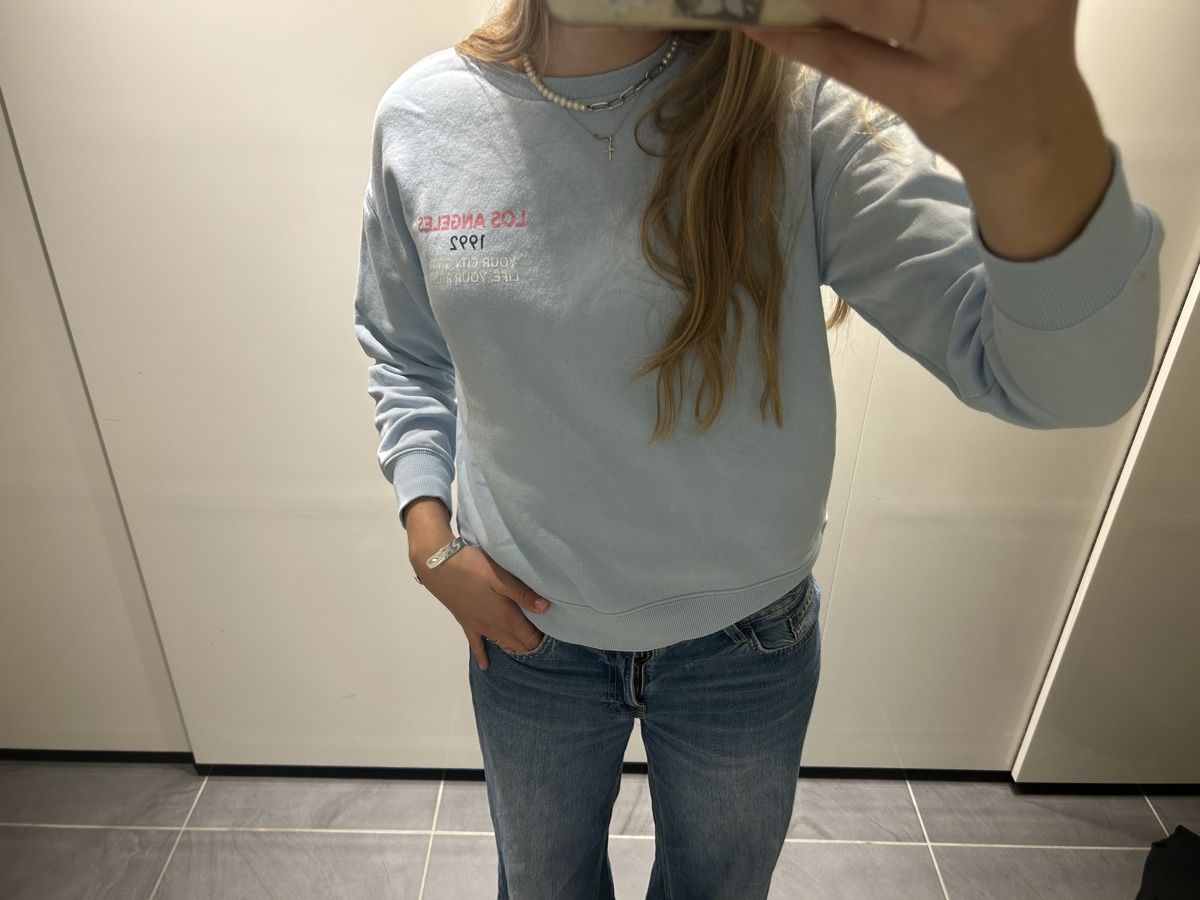 Maglioni & Felpe: Sweatshirt mit Backprint – Usato da Niederurnen venduto da hee_s95t