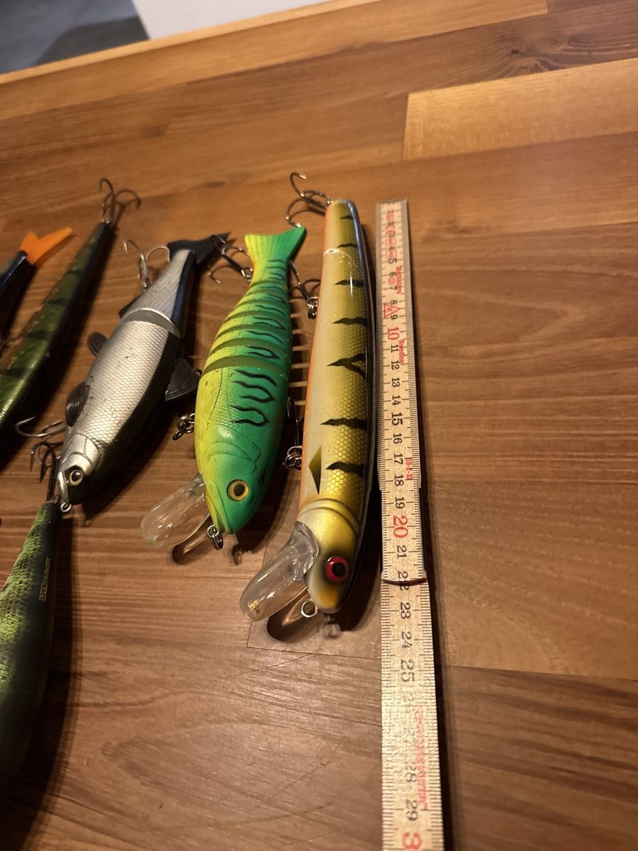 Angelkder Set, Top Zustand! Jetzt fngst du grosse Fische! (Gebraucht) in  Kandergrund fr CHF 20  mit Lieferung auf Ricardo kaufen