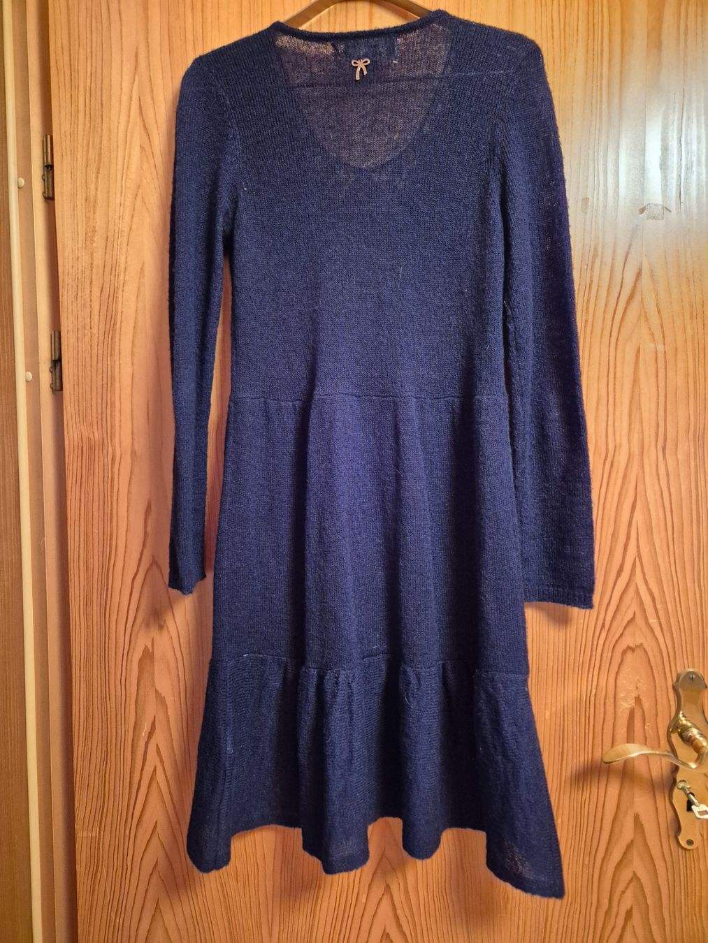 Vestiti: Dunkelblaues Strickkleid mit Spitze, inkl.Unterrock – Usato da Walenstadt venduto da grischalounge1 1