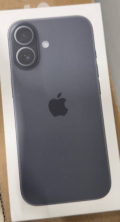 Handys / Smartphones: iphone 17 256GB Noir  – Gebraucht aus Lausanne von mir_fnn5