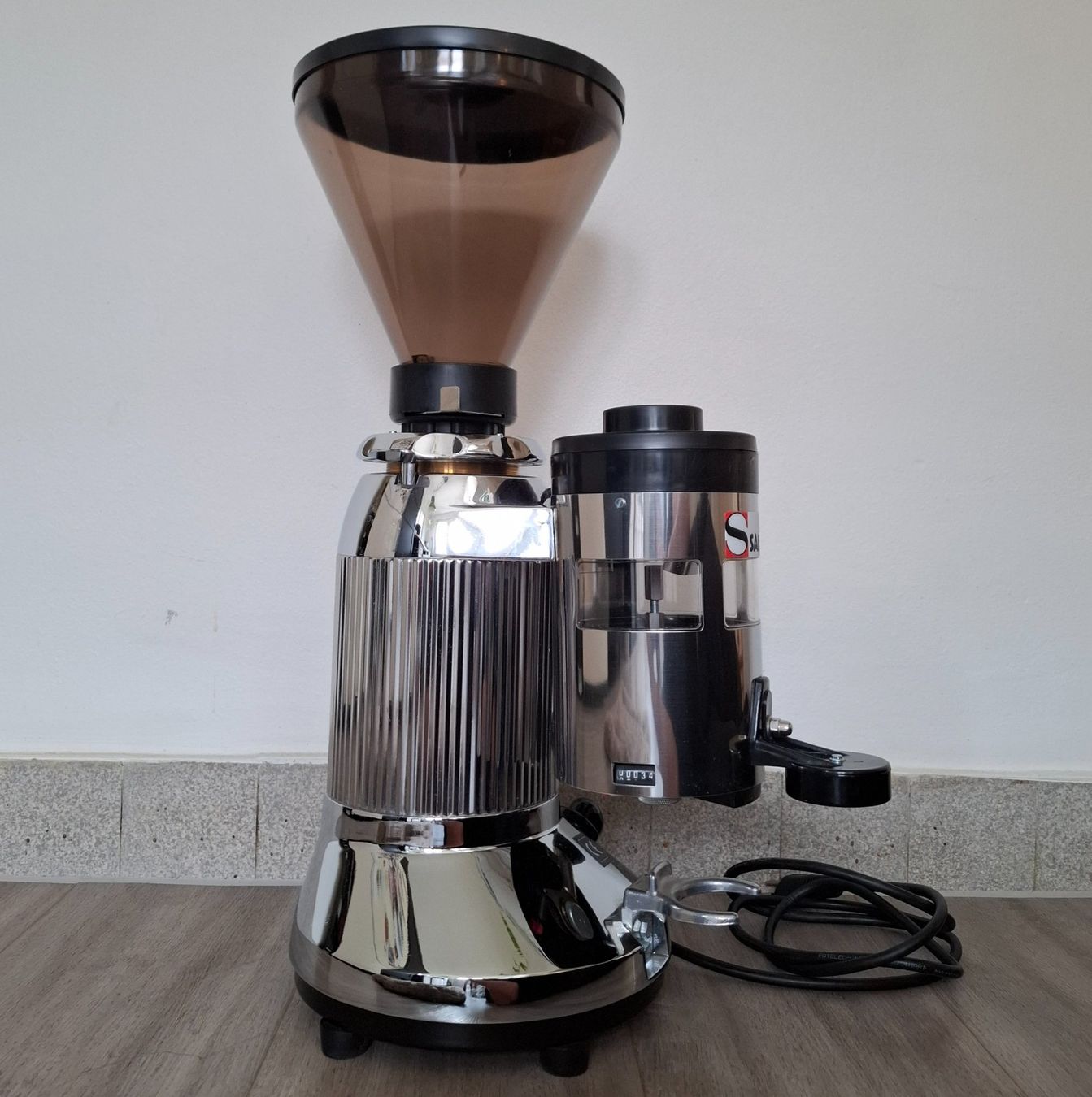Santos Küchengeräte: Gastro Kaffeemühle Santos 06A – Neu (gemäss Beschreibung) aus Reinach BL von HeTra20 4