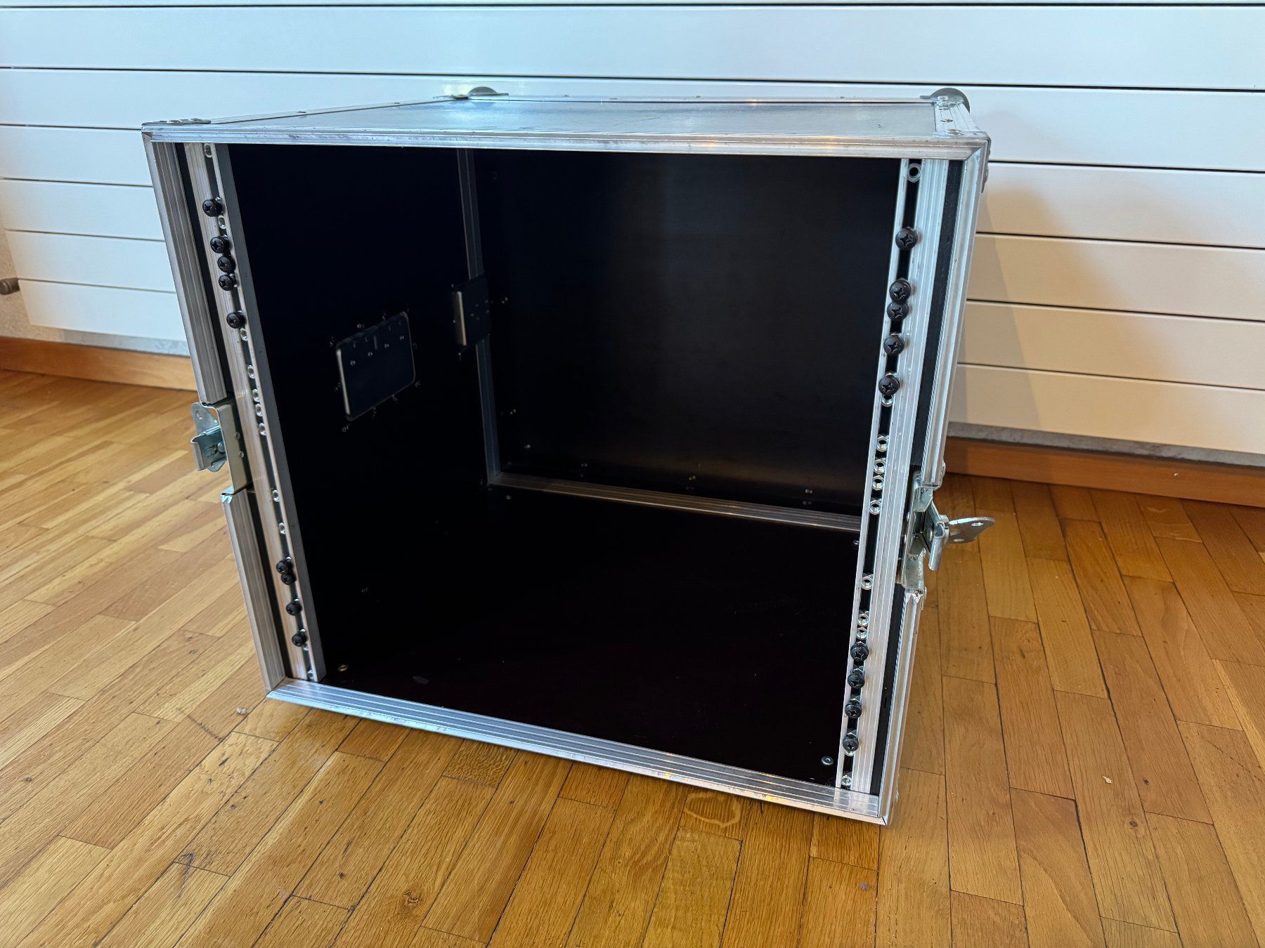 Altri accessori: Thon Rack 10U – Usato da Belmont-sur-Lausanne venduto da Damot24 1