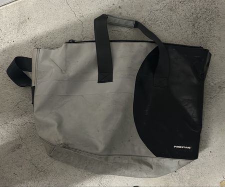 Freitag Tasche schwarz weiss gebrauchter Zustand gross
